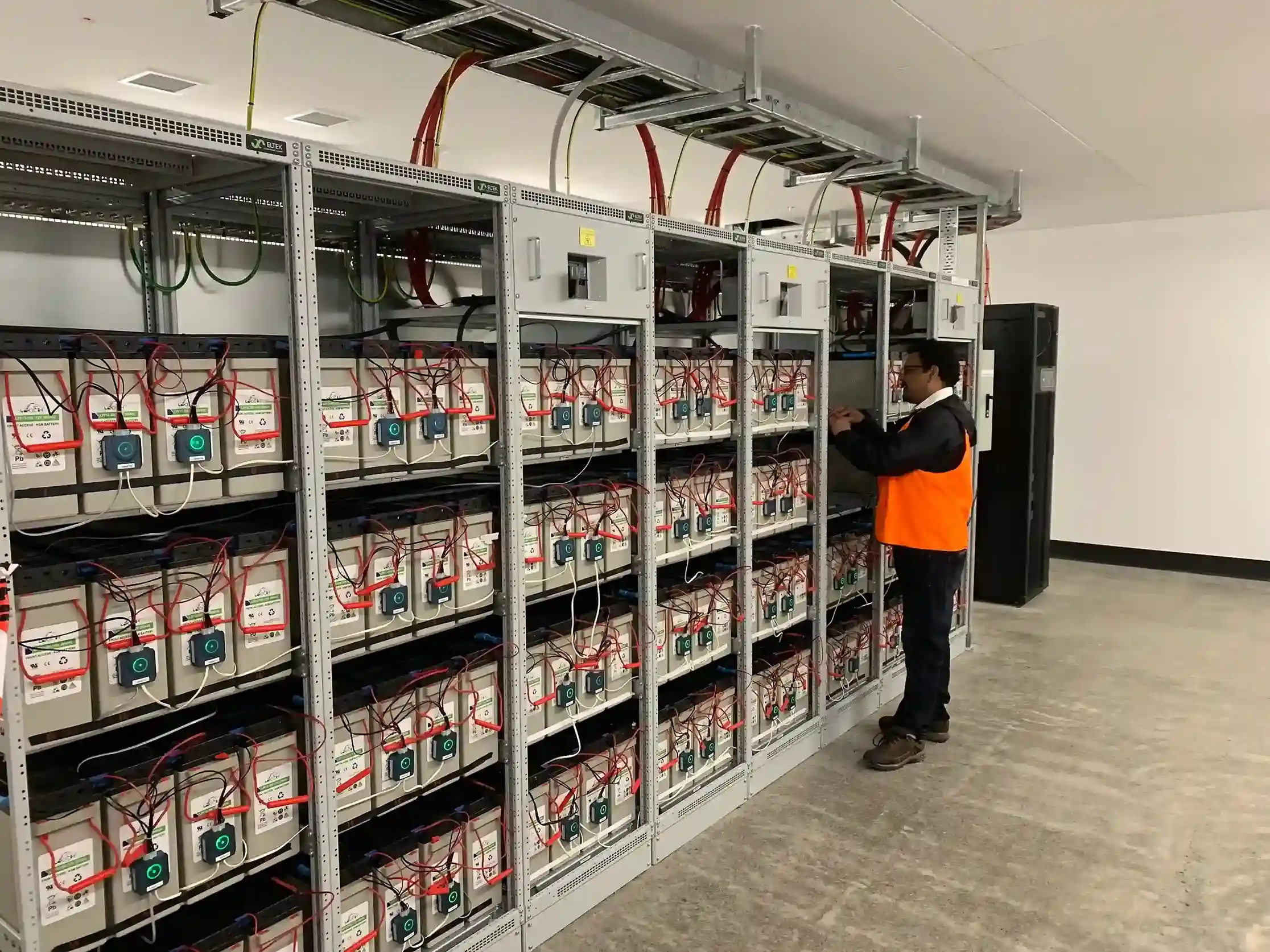 UPS Battery Internal Resistance: When Should You Replace It? 